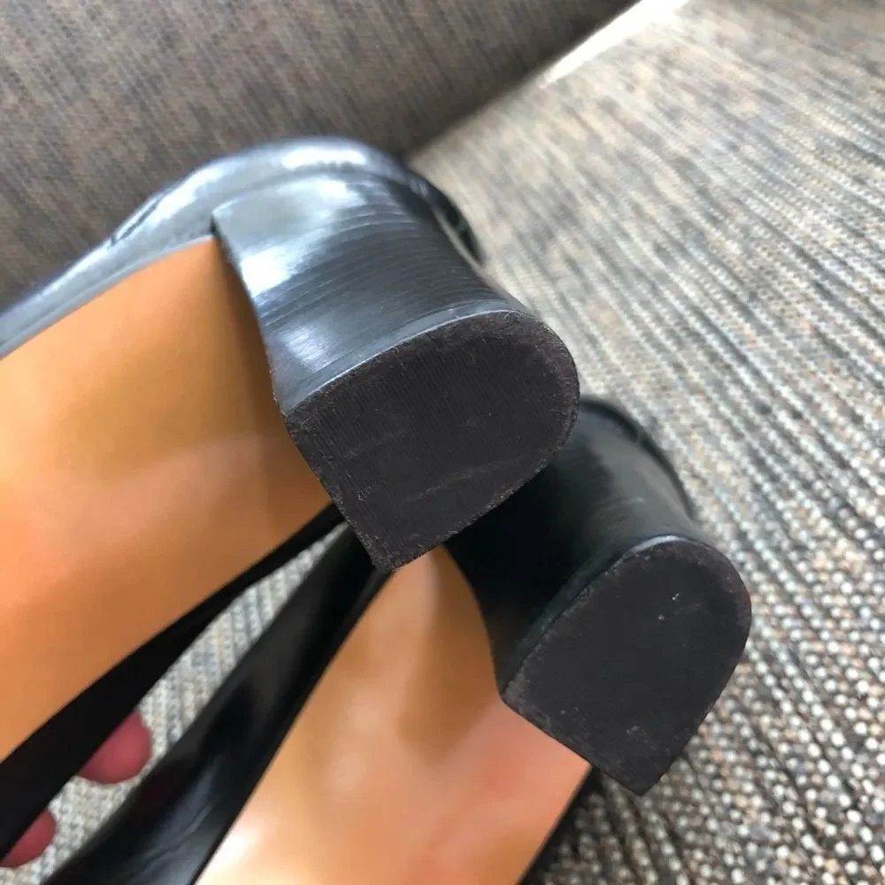 Etienne Aigner Ville Heels Laser Cut Leather 9.5